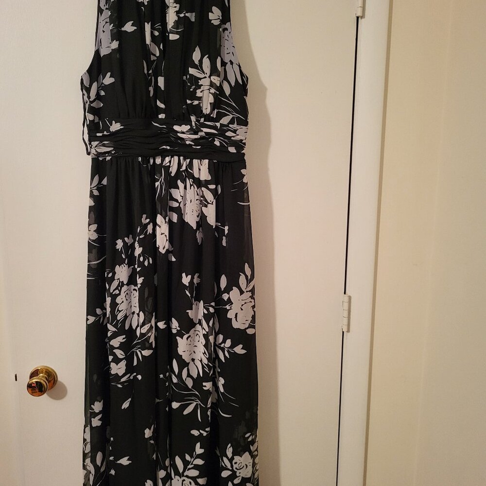Ladies "Jessica Howard" Floral Chiffon Gown (10)